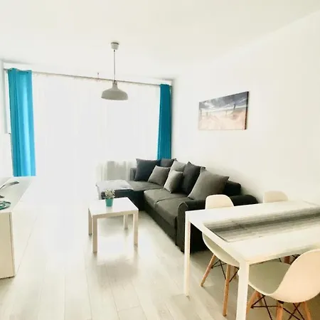 Blizej Morza 57 아파트 코워브제크